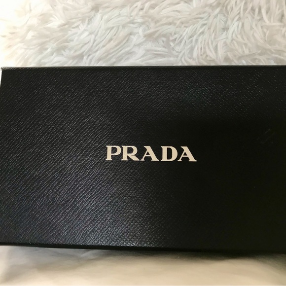 PRADA SAFFIANO BLACK WALLET - Picture 3 of 9